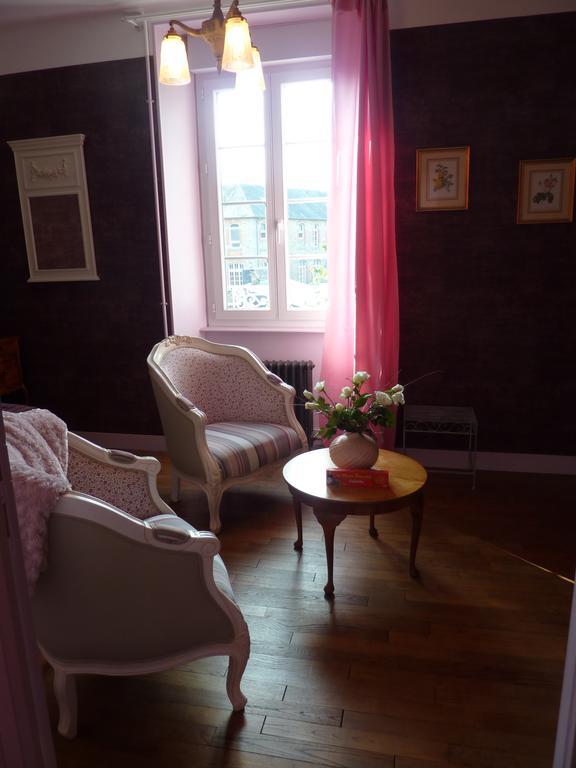 Maison D'Hotes Les Belles De Mai Pontorson Værelse billede